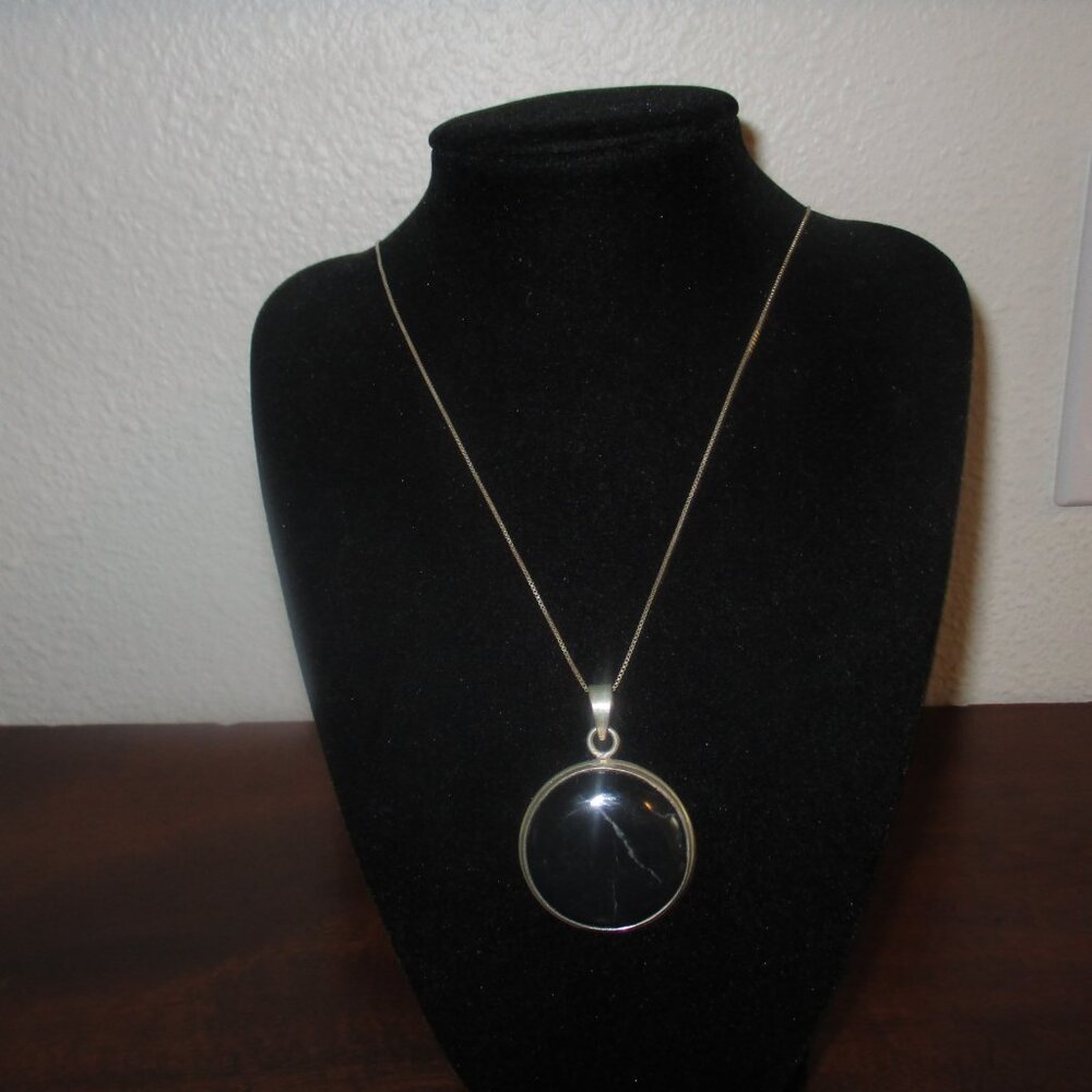 Sterling Silver 24" Box Chain and Large Black Onyx Pendant